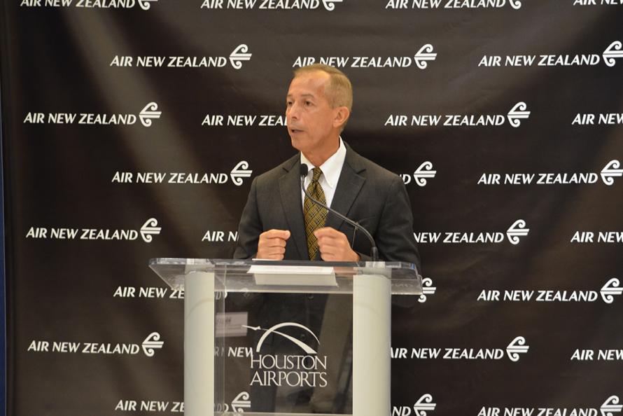 Air New Zealand Lands in Houston