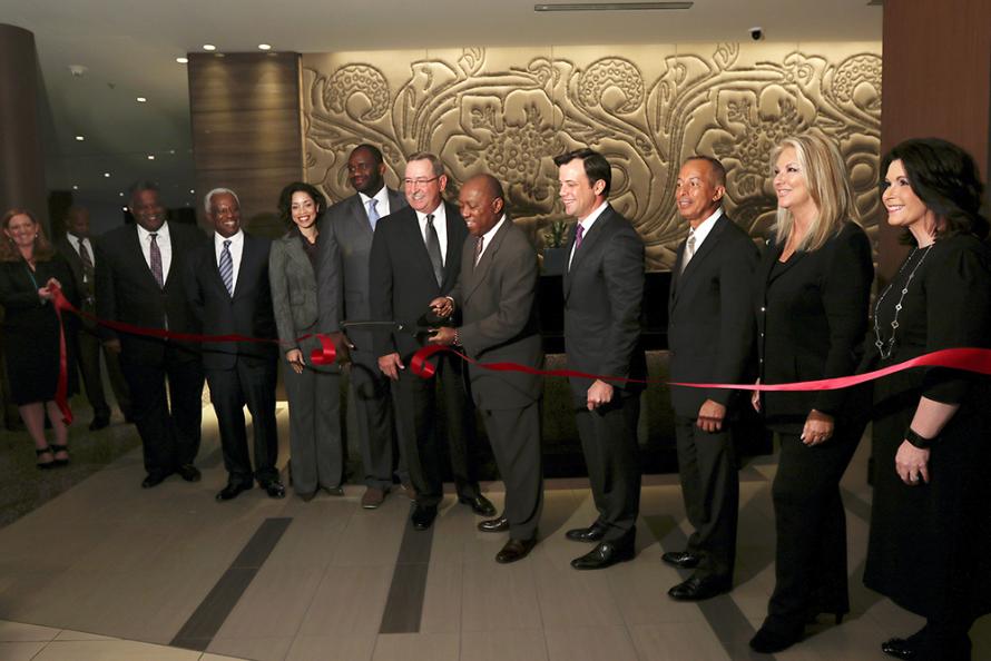 Houston Airports Set New Passenger Marks