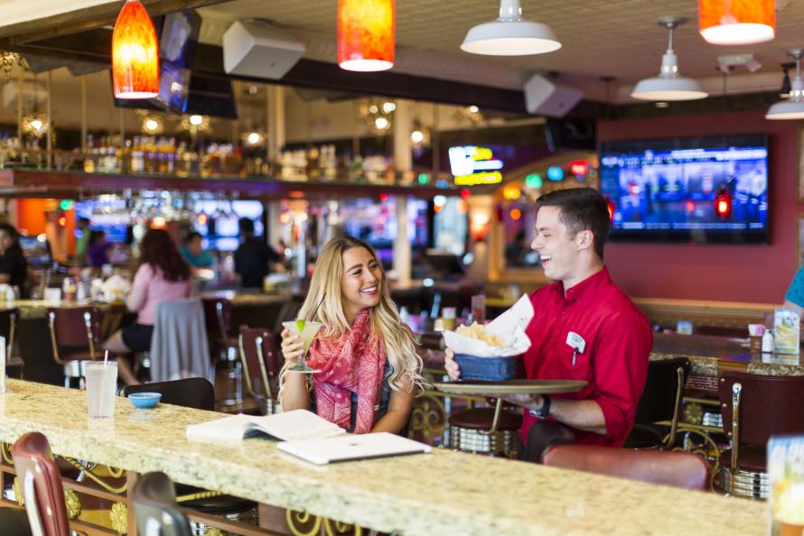 Tiempo para divertirse! Enjoy ‘National Margarita Day’ at Houston’s airports