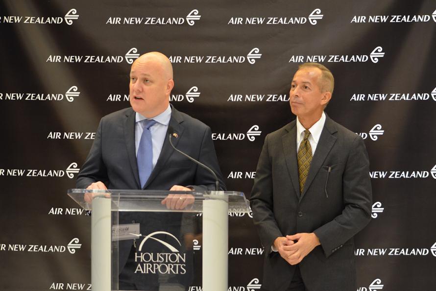 Air New Zealand Lands in Houston
