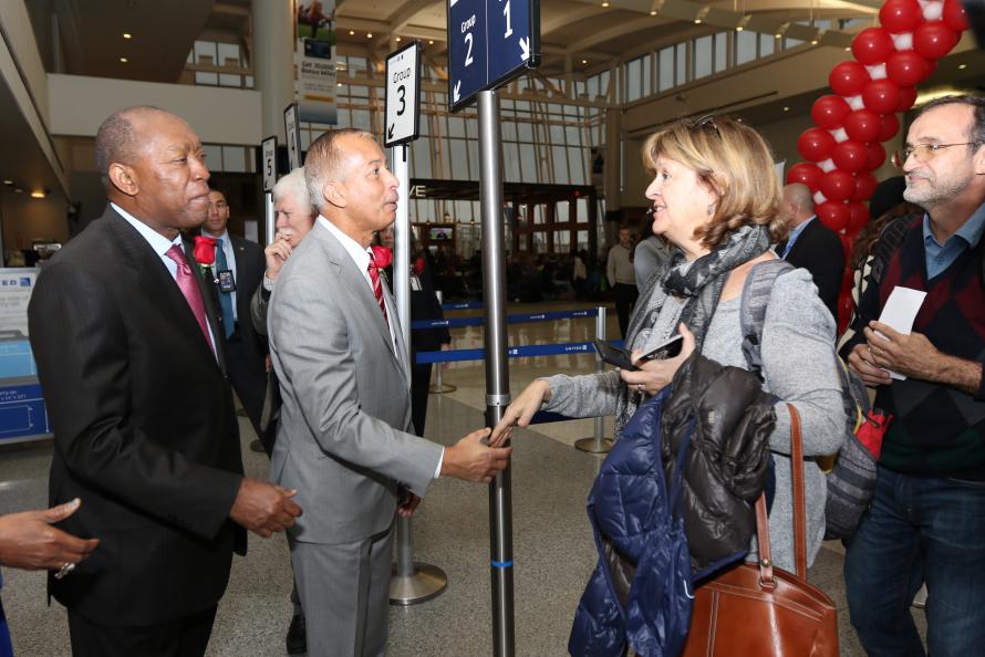United launches nonstop service to Cuba from Bush Airport