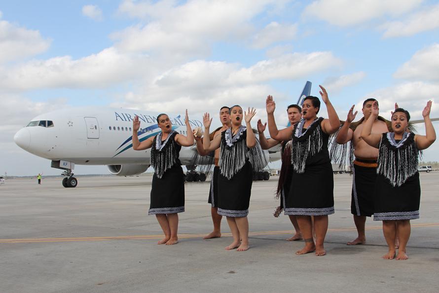 Air New Zealand Lands in Houston