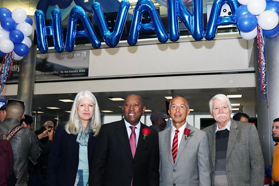 United Airlines Begins Nonstop Flights Between Houston and Havana, Cuba
